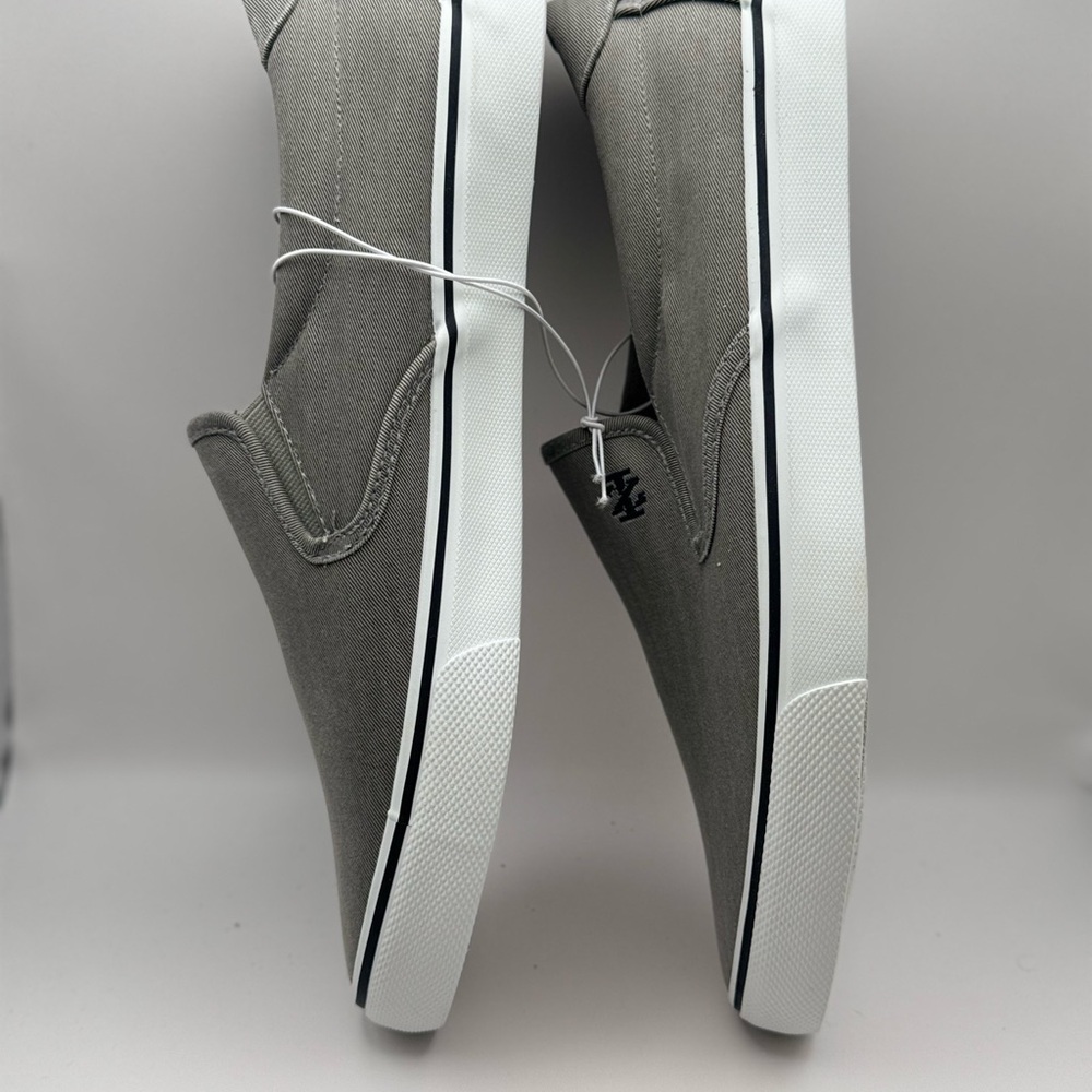 Izod Men's Grey Slip-On Sneakers- 10.5 - Picture 2 of 4